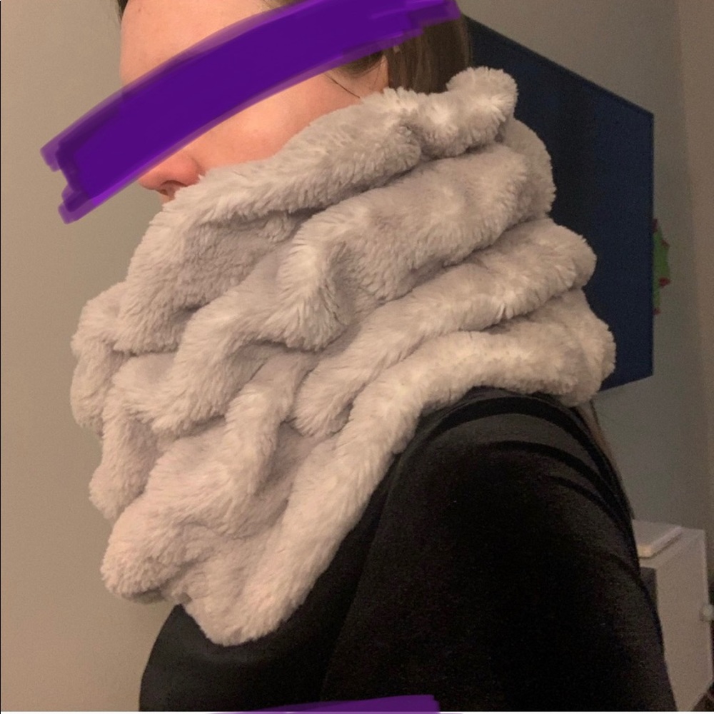 Chunky warm scarf